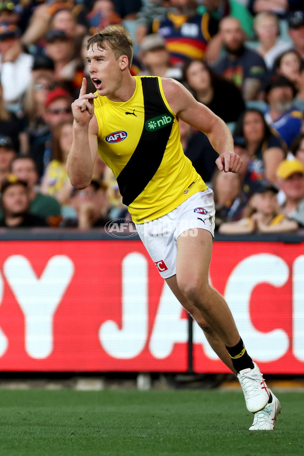 AFL Rd 2 - Adelaide v Richmond - A-976748